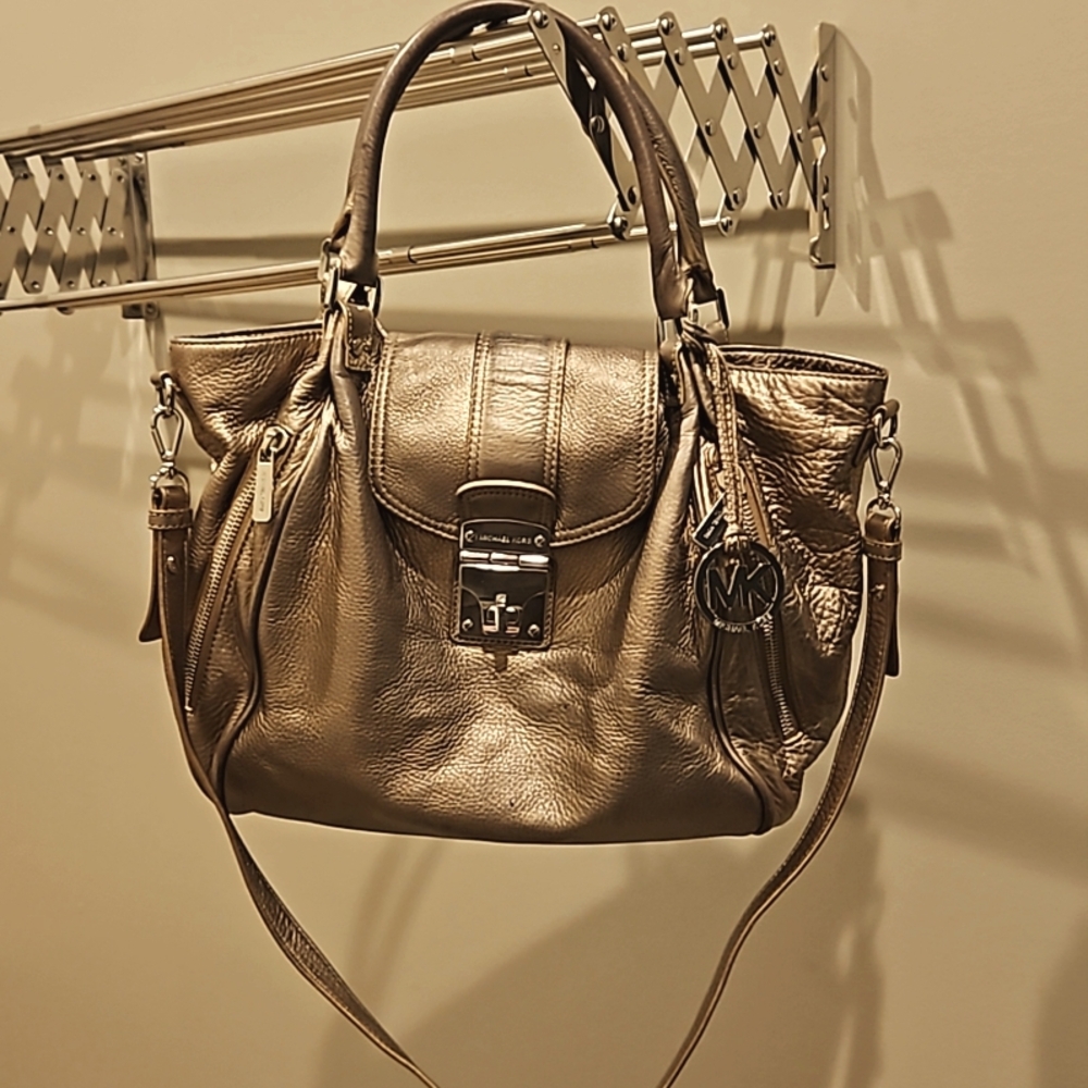 Michael Kors large leather cross body slouch purse